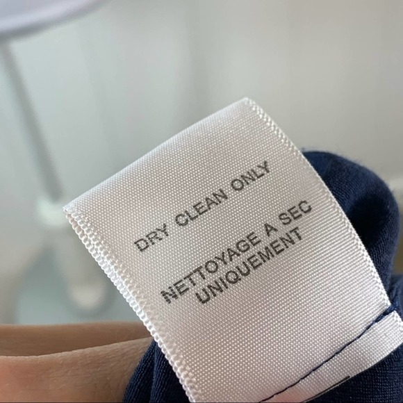 Soft Joie Navy Blue Tie Front Blouse Womens Size Medium - Picture 7 of 8